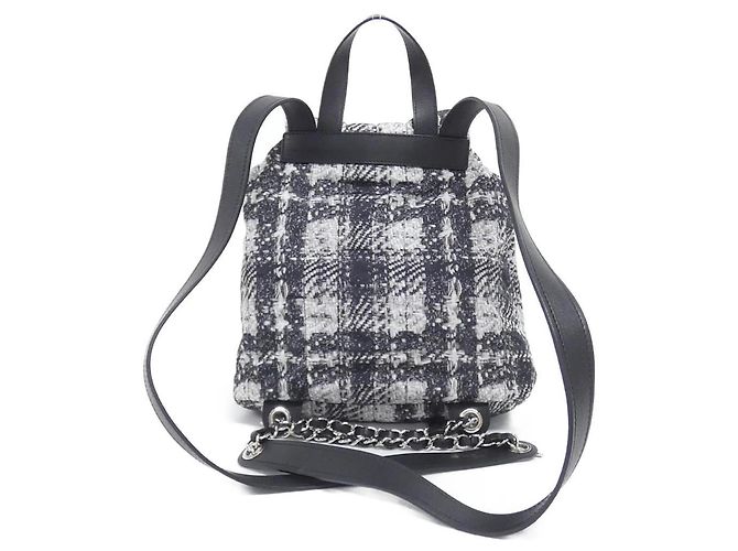 Mochila Chanel 66445 Preto Branco - vista 2
