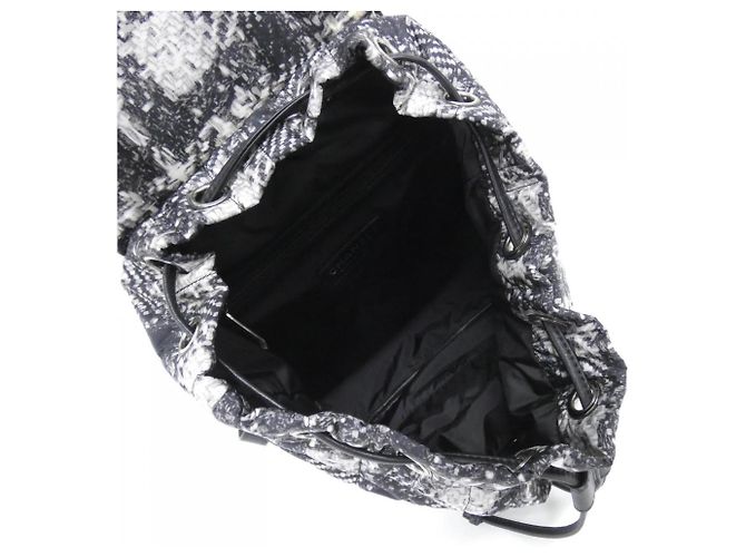 Mochila Chanel 66445 Preto Branco - vista 7