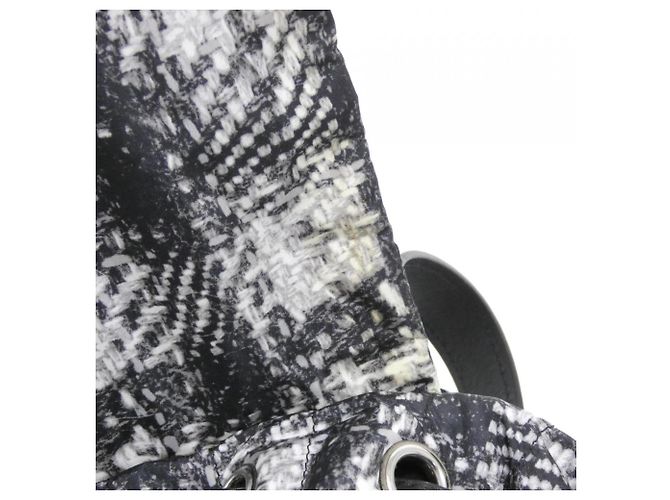 Mochila Chanel 66445 Preto Branco - vista 8