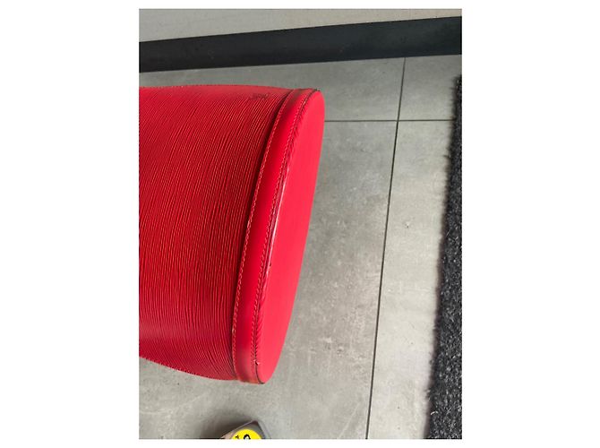 Borsa Louis Vuitton Epi Cluny Rossa Rosso - vista 12