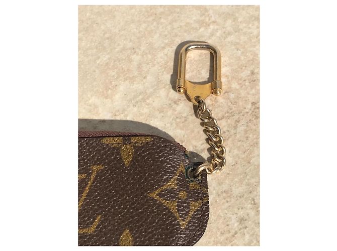 Louis Vuitton Mini Monedero Llavero Monogram Castaño Monograma - vista 3