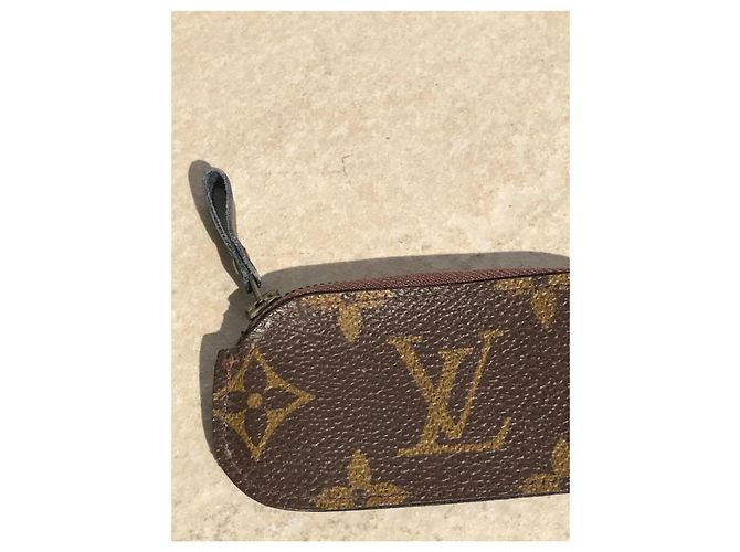 Louis Vuitton Mini Monedero Llavero Monogram Castaño Monograma - vista 4