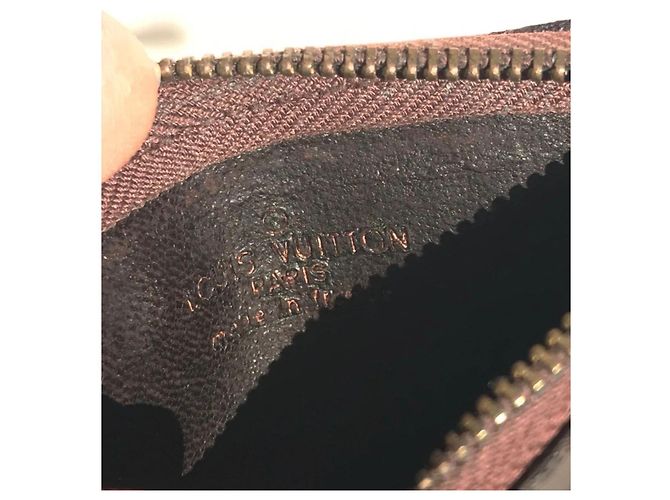 Louis Vuitton Mini Monedero Llavero Monogram Castaño Monograma - vista 7