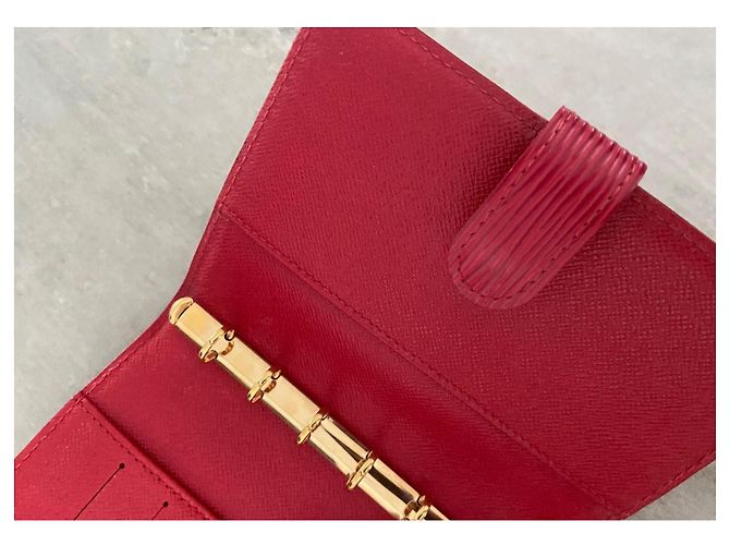 Louis Vuitton Funda de Agenda en piel Epi PM Roja - vista 7