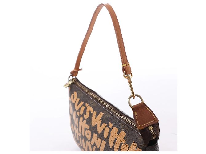 Borsa Louis Vuitton Pochette Accessoire Monogram Graffiti Marrone M92193 - vista 5