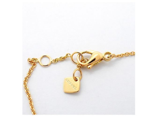 Bracciale Charm Chanel Coco Crush in Oro Giallo 18K - vista 4