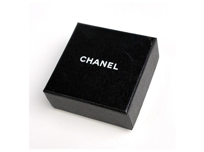 Orecchini Chanel Coco Mark Oval Nero D'oro - vista 6
