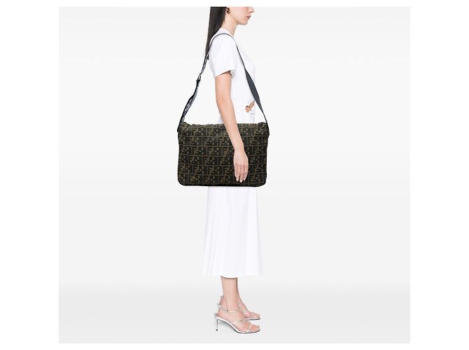 Borsa a tracolla Fendi Brown Zucca Canvas Skull Marrone - vista 5
