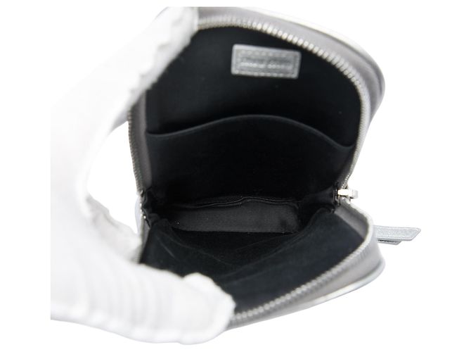 Portacellulare a tracolla Miu Miu Silver Matelasse Metallic Nappa Argento - vista 4