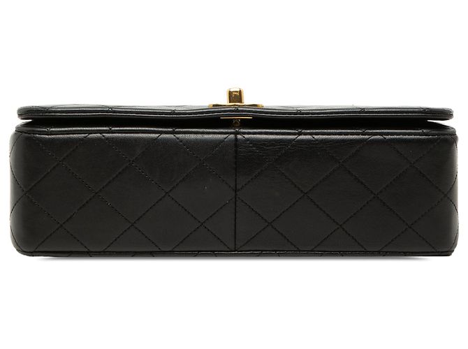 Chanel Black Medium Quilted Lambskin Full Flap Nero - vista 3