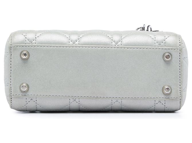 Dior Mini Argento Iridescente in Pelle di Agnello Cannage Lady Dior - vista 3