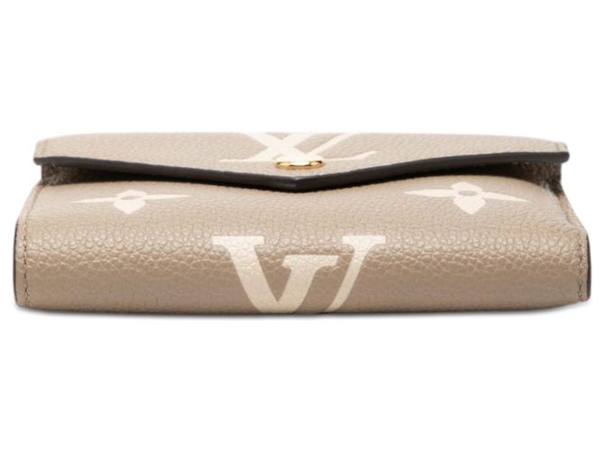 Portafoglio Louis Vuitton Beige Monogram Empreinte Giant Victorine - vista 3