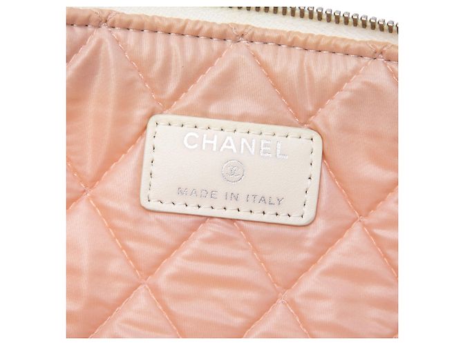 Chanel White Large Quilted Printed Canvas Coco Cuba Libre O Case Clutch Bianco Crudo - vista 5