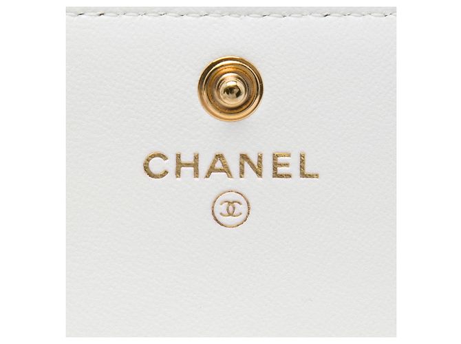 Tarjetero Chanel Romance en piel de cordero acolchada blanco con cadena - vista 5