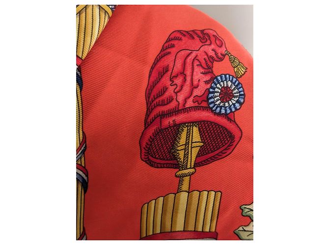 Carré Hermès Liberté Égalité Fraternité Foulard Seta 90cm Nero Bianco Rosso Blu Gold hardware - vista 7
