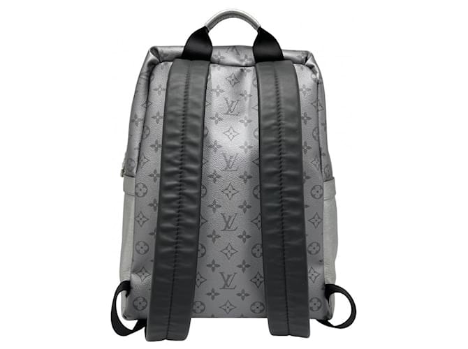 Zaino Louis Vuitton Monogram Eclipse Discovery PM Metallico - vista 2
