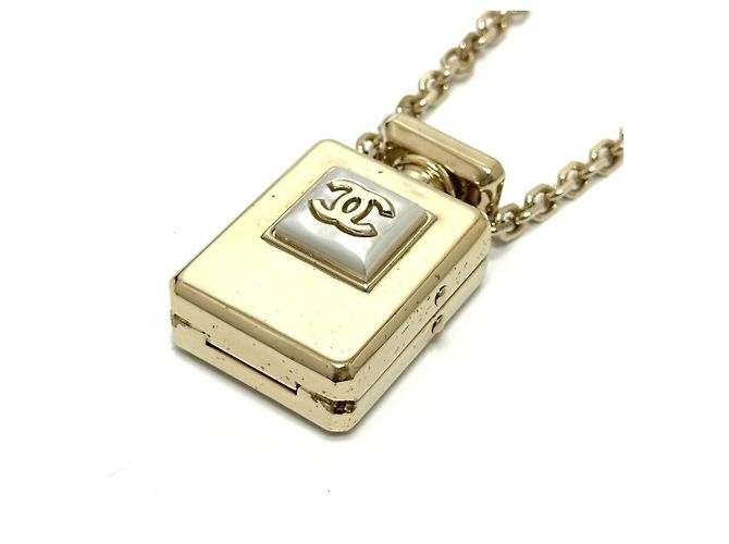 Collana con pendente Coco Mark Chanel B22S D'oro - vista 3