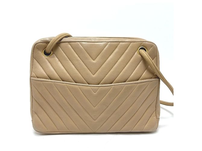 Borsa Chanel Coco Mark Charm V-Stitch Chevron Beige - vista 2