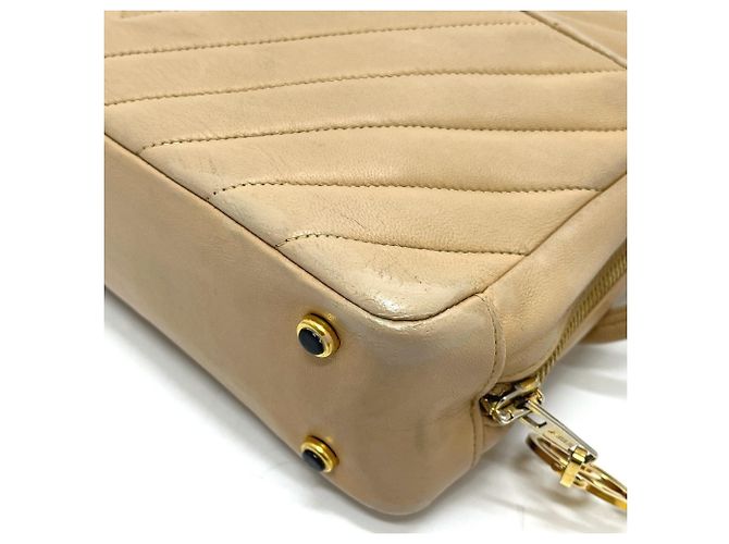 Borsa Chanel Coco Mark Charm V-Stitch Chevron Beige - vista 8