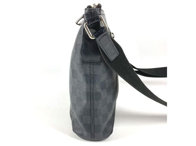 Borsa a tracolla Louis Vuitton Damier Graphite Mick PM Nero - vista 14
