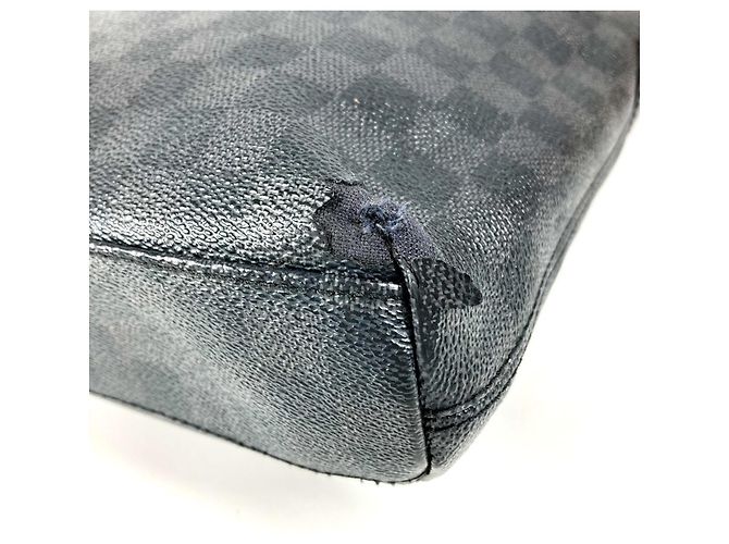 Borsa a tracolla Louis Vuitton Damier Graphite Mick PM Nero - vista 16