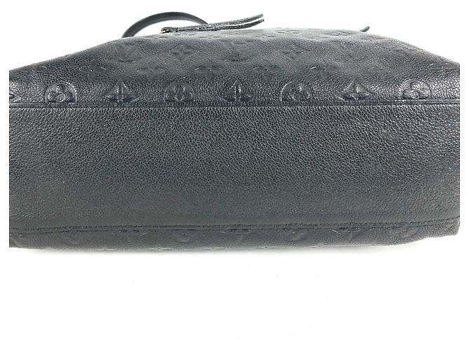 Borsa Tote Louis Vuitton Monogram Empreinte Bastille MM Nero - vista 12