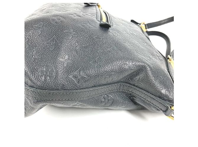 Borsa Tote Louis Vuitton Monogram Empreinte Bastille MM Nero - vista 14