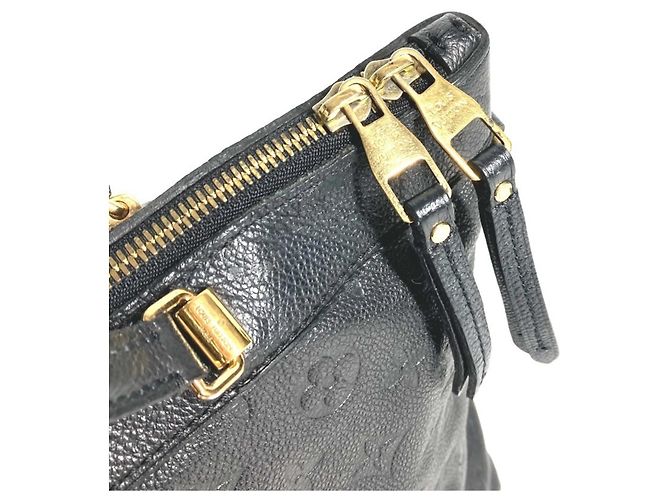 Borsa Tote Louis Vuitton Monogram Empreinte Bastille MM Nero - vista 2