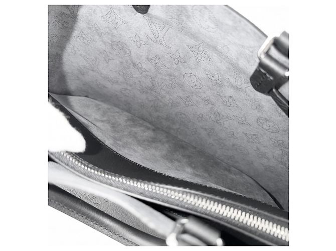 Borsa a mano Bella Monogram Mahina da donna Louis Vuitton Nero - vista 5