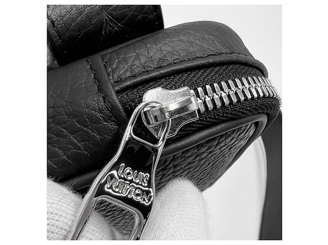 Marsupio da uomo Louis Vuitton in pelle nera Nero - vista 6