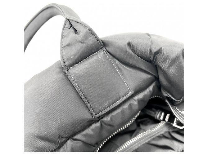 Tote Borsa Bomber con logo triangolo da donna Prada Nero - vista 8