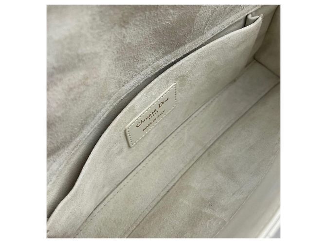 Borsa a tracolla Christian Dior Lambskin Latte Cannage Medium Lady D-Joy White Bianco - vista 9