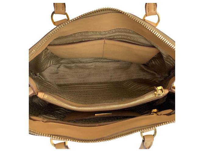 Prada Saffiano Leder Triangle Logo Tote Braun Beige - Ansicht 9