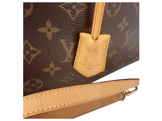 Borsa a Spalla Louis Vuitton Montaigne MM Monogram Marrone - vista 8