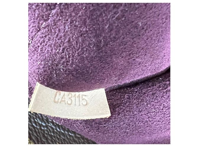 Borsa a Spalla Louis Vuitton Montaigne MM Monogram Marrone - vista 9