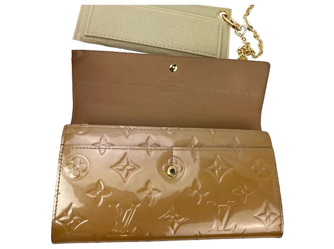 Portafoglio Louis Vuitton Sarah Vernis Beige Poudre Giallo - vista 6