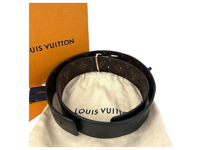 Louis Vuitton Initiales 40mm Black Reversibler Monogramm-Gürtel 80/32 Schwarz - Ansicht 2