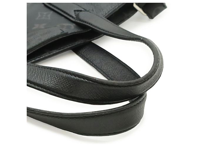 Tote Louis Vuitton Monogram Eclipse Taigarama City Negro - vista 4