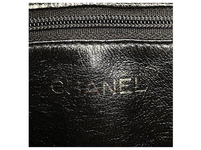 Borsa a tracolla Chanel Matelasse in scamosciato Nero - vista 4