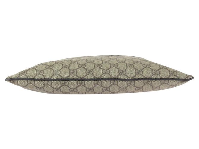 Borsa a tracolla Gucci in tela GG Supreme beige e marrone scuro - vista 10