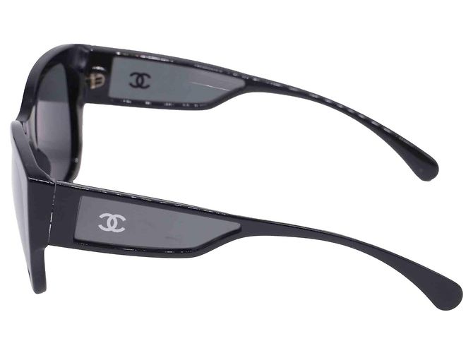 Timeless Occhiali da sole Chanel CC con montatura a farfalla in acetato nero - vista 5