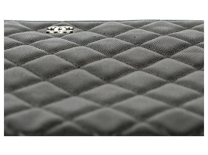 Chanel Clutch Classic New Medium in Caviar Nero - vista 9