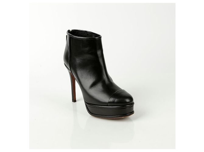 Chanel Ankle Boots mit Absatz Größe Schwarz - Ansicht 2