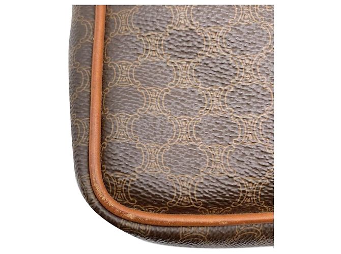 16 Céline Clutch in tessuto vintage Celine Marrone - vista 4