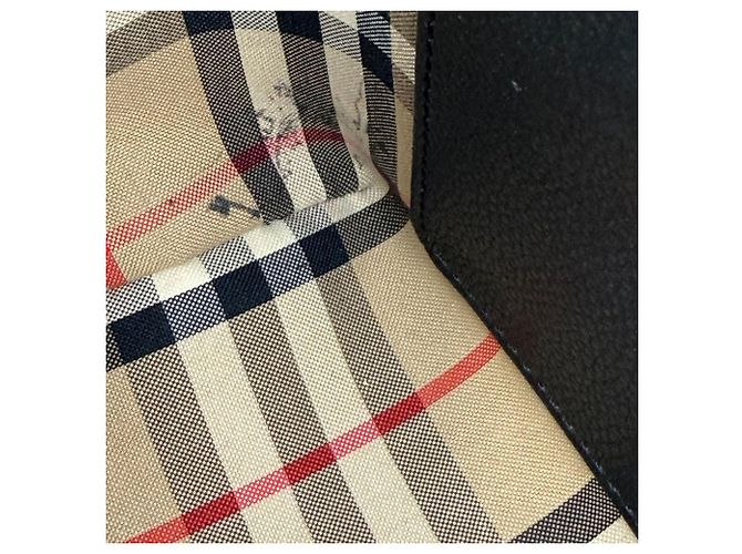 Borsa a tracolla Note in pelle di vitello granulata nera Burberry Nero - vista 10