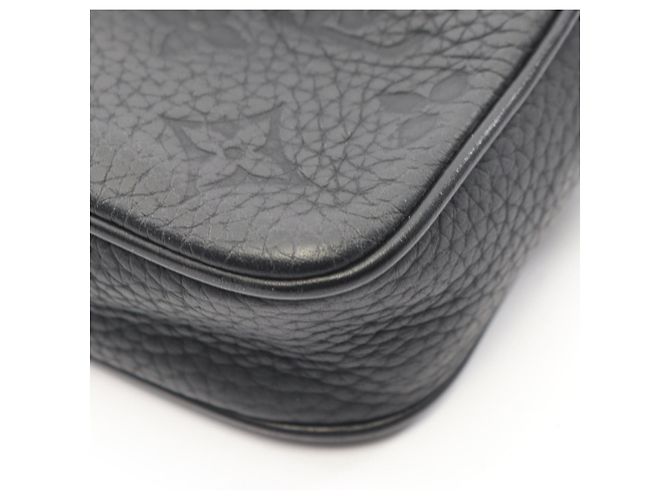 Louis Vuitton Pochette Volga Monogram Taurillon Clutch Bag Schwarz - Ansicht 5