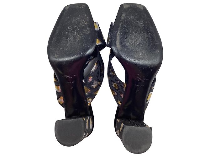 Yves Saint Laurent Saint Laurent gemusterte Mules mit Absatz aus schwarzem Satin - Ansicht 10