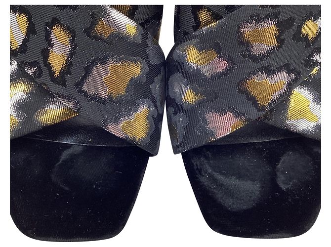 Yves Saint Laurent Saint Laurent gemusterte Mules mit Absatz aus schwarzem Satin - Ansicht 7
