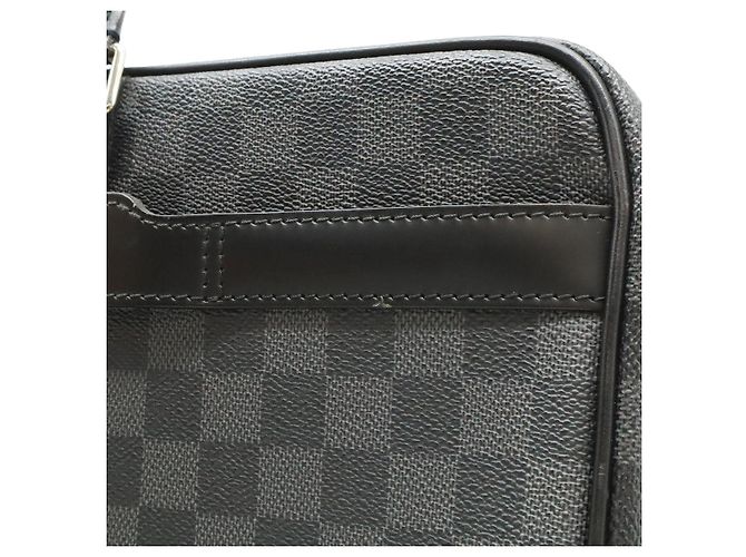 Portadocumenti Louis Vuitton Voyage Damier Graphite Nero - vista 9
