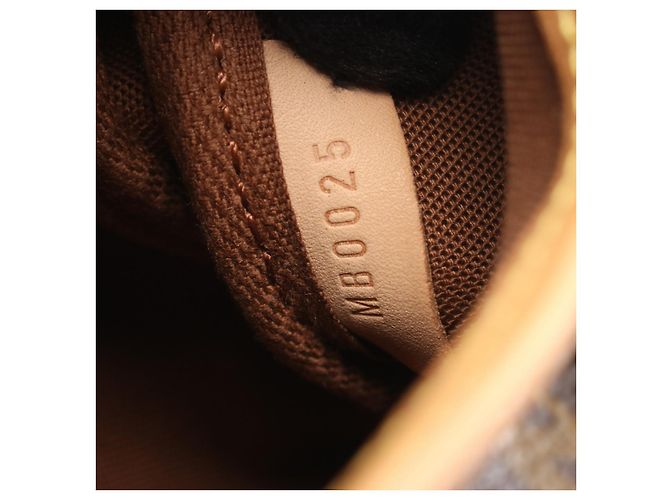 Bolsa de ombro Louis Vuitton Saumur 30 Monogram Marrom - vista 5